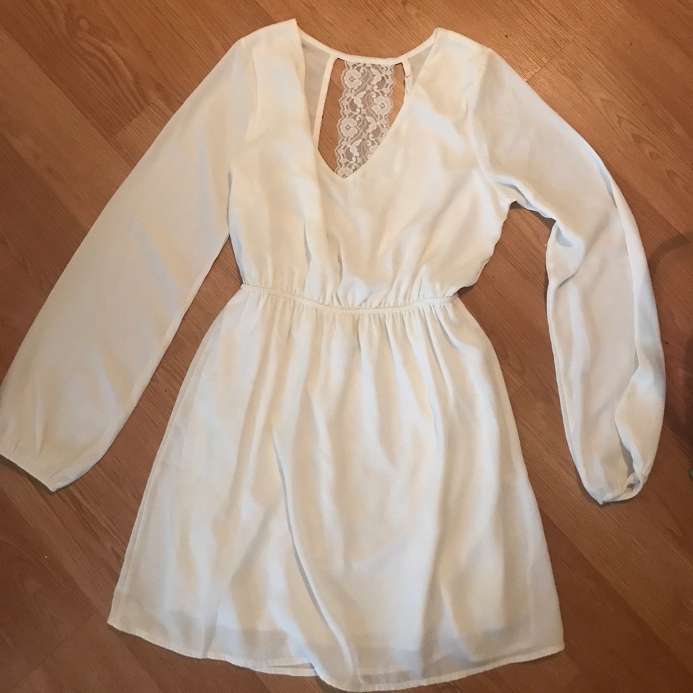 Lace back dress!